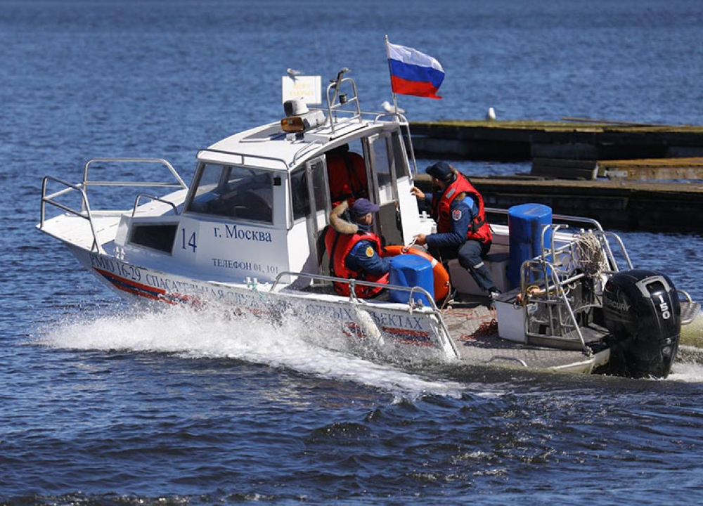Работа спасателей на воде в майские праздничные дни