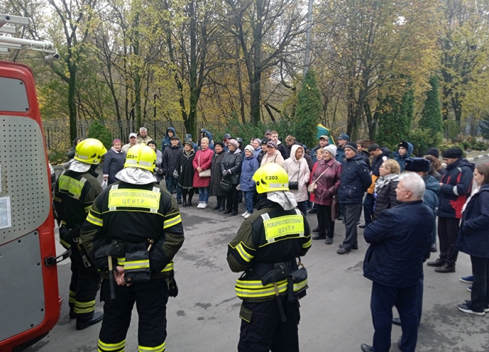 Жители Котловки ближе узнали работу спасателей