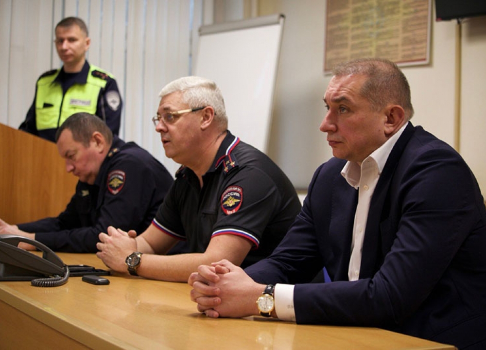 Руководство Госавтоинспекции УВД по ЮЗАО совместно с Общественным советом при...