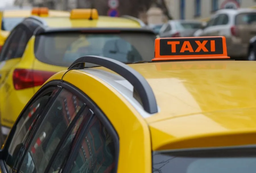 Новый закон «О регулировании перевозок легковыми такси».
